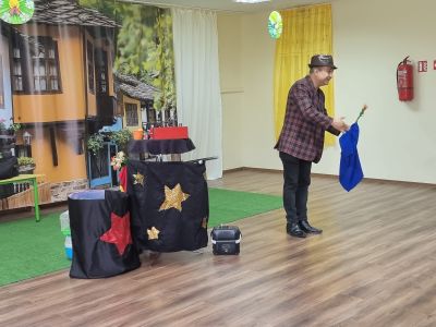 Фокуси в детската градина 2